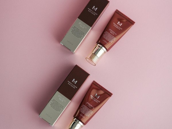 Comment choisir la robe de soirée parfaite pour une silhouette en forme de poire?