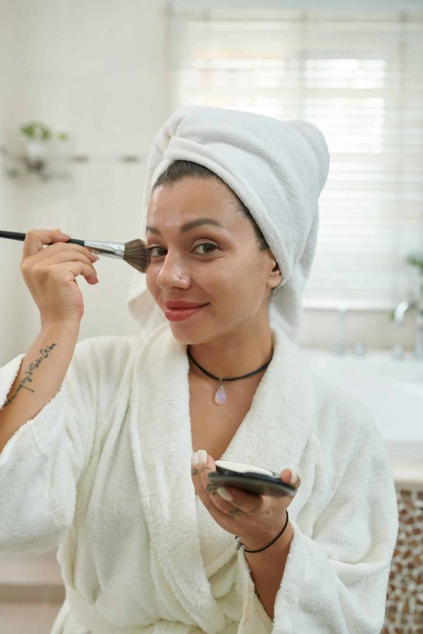 Apprendre à maquiller ses yeux pour un look naturel